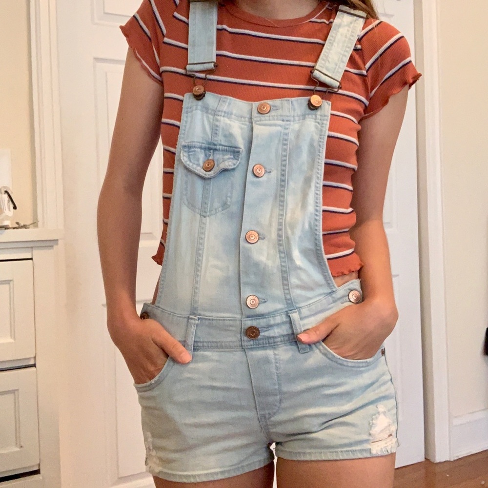 Cute denim overalls🌟